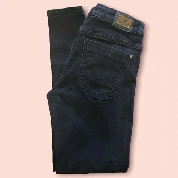 Zara Black Skinny.  Size 4.  Condition is good, used. - Picture 5 of 6